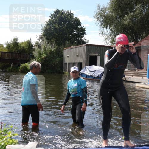 31.08.2025 - Elbe Triathlon Hamburg Luisa Fischer http://msf.ph/oto/8680444 31.08.2025 14:40:54 Schwimmen  meine-sportfotos.de