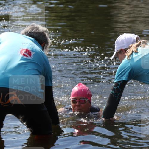 31.08.2025 - Elbe Triathlon Hamburg Luisa Fischer http://msf.ph/oto/8680451 31.08.2025 14:42:06 Schwimmen  meine-sportfotos.de