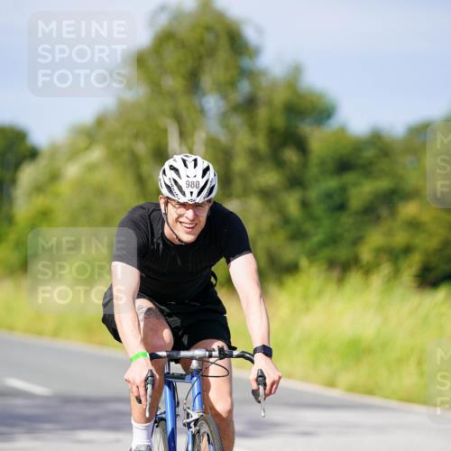31.08.2025 - Elbe Triathlon Hamburg Michael Burmester http://msf.ph/oto/8680481 31.08.2025 10:43:47 Radfahren 890, 980, 1121, 1202, 1344 meine-sportfotos.de