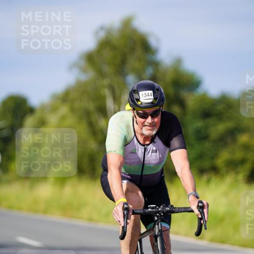 31.08.2025 - Elbe Triathlon Hamburg Michael Burmester http://msf.ph/oto/8680489 31.08.2025 10:43:49 Radfahren 890, 980, 1121, 1202, 1283, 1344 meine-sportfotos.de
