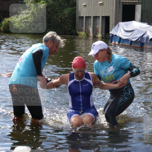 31.08.2025 - Elbe Triathlon Hamburg Luisa Fischer http://msf.ph/oto/8680519 31.08.2025 14:43:49 Schwimmen  meine-sportfotos.de
