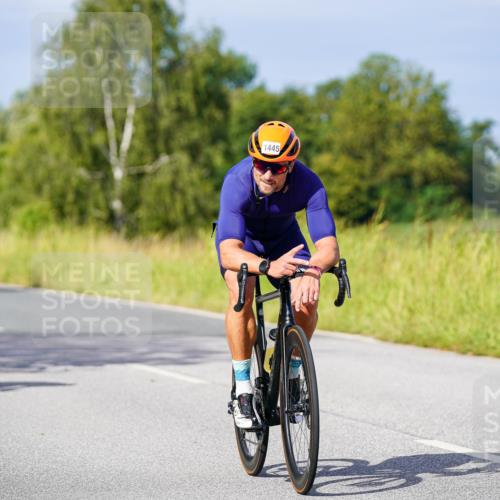31.08.2025 - Elbe Triathlon Hamburg Michael Burmester http://msf.ph/oto/8680552 31.08.2025 10:44:06 Radfahren 1183, 1206, 1251, 1326, 1445 meine-sportfotos.de