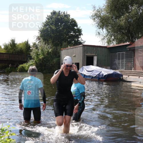 31.08.2025 - Elbe Triathlon Hamburg Luisa Fischer http://msf.ph/oto/8680562 31.08.2025 14:44:59 Schwimmen  meine-sportfotos.de