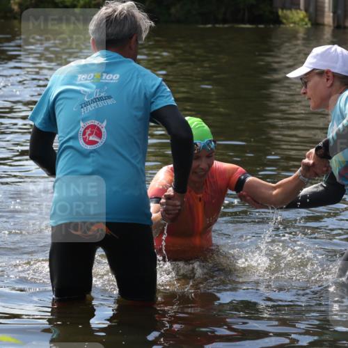 31.08.2025 - Elbe Triathlon Hamburg Luisa Fischer http://msf.ph/oto/8680573 31.08.2025 14:45:53 Schwimmen  meine-sportfotos.de