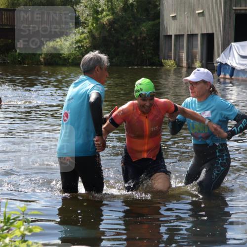 31.08.2025 - Elbe Triathlon Hamburg Luisa Fischer http://msf.ph/oto/8680576 31.08.2025 14:45:54 Schwimmen  meine-sportfotos.de