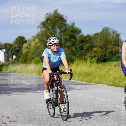 31.08.2025 - Elbe Triathlon Hamburg Michael Burmester http://msf.ph/oto/8680620 31.08.2025 10:44:35 Radfahren 782, 905, 951, 1307 meine-sportfotos.de