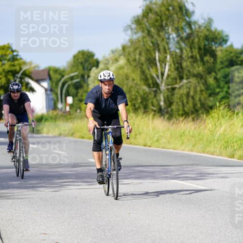 31.08.2025 - Elbe Triathlon Hamburg Michael Burmester http://msf.ph/oto/8680627 31.08.2025 10:44:38 Radfahren 782, 905, 1307 meine-sportfotos.de