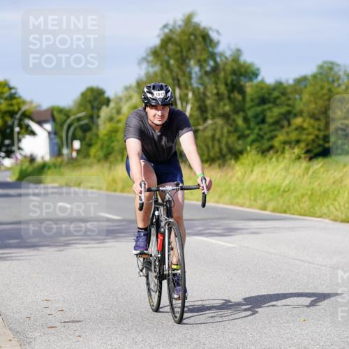 31.08.2025 - Elbe Triathlon Hamburg Michael Burmester http://msf.ph/oto/8680634 31.08.2025 10:44:39 Radfahren 782, 905, 1307 meine-sportfotos.de