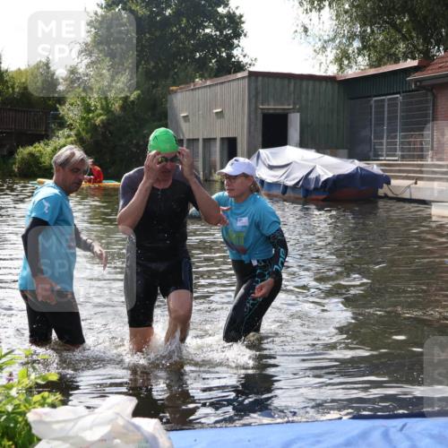 31.08.2025 - Elbe Triathlon Hamburg Luisa Fischer http://msf.ph/oto/8680661 31.08.2025 14:57:10 Schwimmen  meine-sportfotos.de