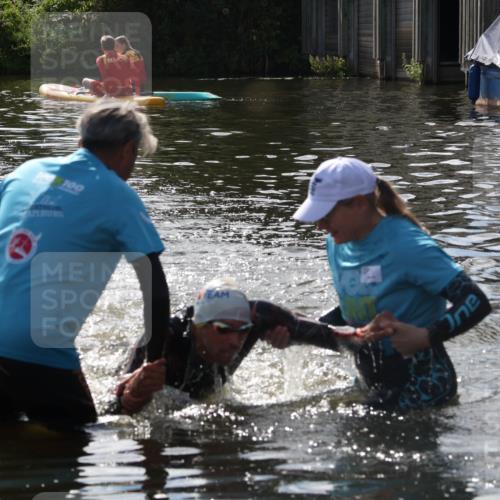 31.08.2025 - Elbe Triathlon Hamburg Luisa Fischer http://msf.ph/oto/8680681 31.08.2025 15:00:05 Schwimmen  meine-sportfotos.de