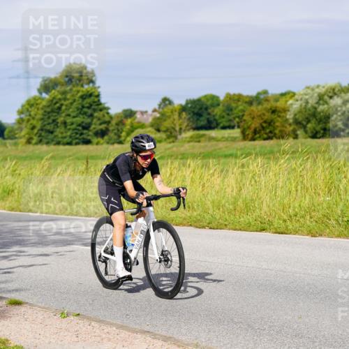 31.08.2025 - Elbe Triathlon Hamburg Michael Burmester http://msf.ph/oto/8680707 31.08.2025 10:45:21 Radfahren 401, 809, 1261, 1275, 1319, 1337, 1338 meine-sportfotos.de