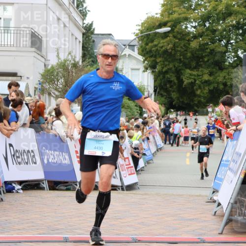 31.08.2025 - 21. Blankeneser Heldenlauf Strokosch-Dieckow http://msf.ph/oto/8680720 31.08.2025 12:07:22 Ziel 4430, 4291 meine-sportfotos.de