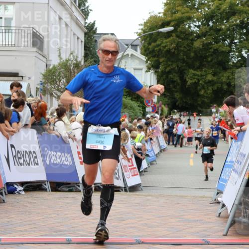 31.08.2025 - 21. Blankeneser Heldenlauf Strokosch-Dieckow http://msf.ph/oto/8680727 31.08.2025 12:07:21 Ziel 4430, 4291 meine-sportfotos.de
