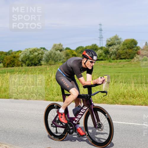 31.08.2025 - Elbe Triathlon Hamburg Michael Burmester http://msf.ph/oto/8680737 31.08.2025 10:45:27 Radfahren 809, 852, 1027, 1319, 1337, 1338 meine-sportfotos.de