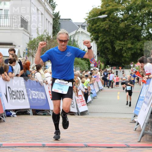 31.08.2025 - 21. Blankeneser Heldenlauf Strokosch-Dieckow http://msf.ph/oto/8680743 31.08.2025 12:07:21 Ziel 4430, 4291 meine-sportfotos.de