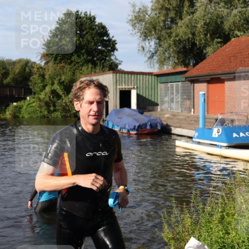 31.08.2025 - Elbe Triathlon Hamburg Luisa Fischer http://msf.ph/oto/8680744 31.08.2025 09:24:09 Schwimmen 703 meine-sportfotos.de