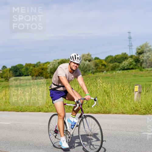 31.08.2025 - Elbe Triathlon Hamburg Michael Burmester http://msf.ph/oto/8680763 31.08.2025 10:45:32 Radfahren 852, 936, 1027 meine-sportfotos.de