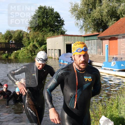 31.08.2025 - Elbe Triathlon Hamburg Luisa Fischer http://msf.ph/oto/8680764 31.08.2025 09:25:04 Schwimmen 671, 699, 704, 741, 745 meine-sportfotos.de