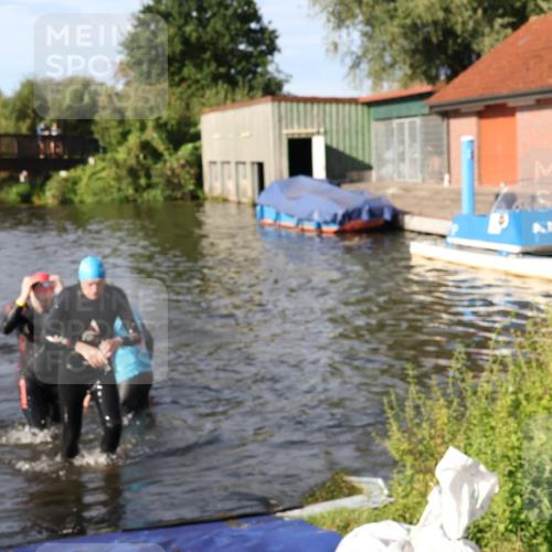 31.08.2025 - Elbe Triathlon Hamburg Luisa Fischer http://msf.ph/oto/8680776 31.08.2025 09:25:07 Schwimmen 564, 671, 699, 704, 741, 745 meine-sportfotos.de