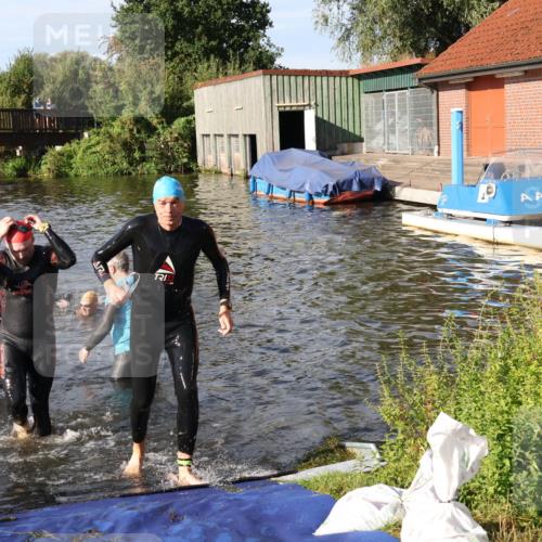 31.08.2025 - Elbe Triathlon Hamburg Luisa Fischer http://msf.ph/oto/8680783 31.08.2025 09:25:08 Schwimmen 564, 671, 699, 704, 741, 745 meine-sportfotos.de