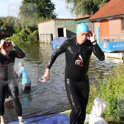 31.08.2025 - Elbe Triathlon Hamburg Luisa Fischer http://msf.ph/oto/8680792 31.08.2025 09:25:10 Schwimmen 564, 671, 704, 735, 736, 745 meine-sportfotos.de