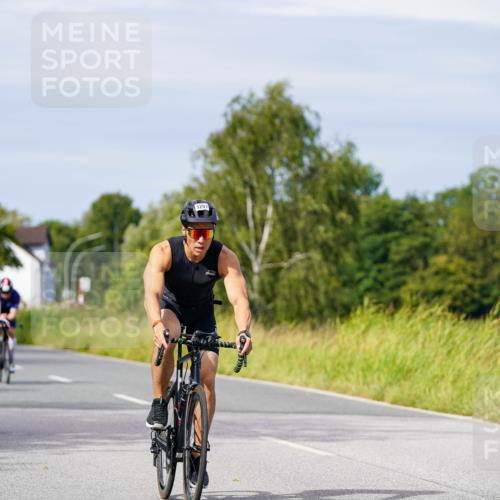 31.08.2025 - Elbe Triathlon Hamburg Michael Burmester http://msf.ph/oto/8680828 31.08.2025 10:52:54 Radfahren 758, 841, 1207, 1243, 1258, 1295, 1389 meine-sportfotos.de