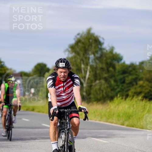 31.08.2025 - Elbe Triathlon Hamburg Michael Burmester http://msf.ph/oto/8680837 31.08.2025 10:52:56 Radfahren 758, 841, 1207, 1258, 1295, 1389 meine-sportfotos.de