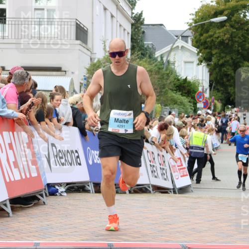 31.08.2025 - 21. Blankeneser Heldenlauf Strokosch-Dieckow http://msf.ph/oto/8680841 31.08.2025 12:07:16 Ziel 5036, 5524, 4001, 4291 meine-sportfotos.de