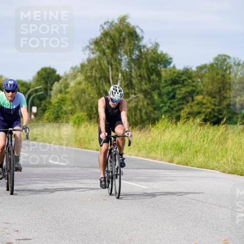 31.08.2025 - Elbe Triathlon Hamburg Michael Burmester http://msf.ph/oto/8680852 31.08.2025 10:53:04 Radfahren 1192, 1309 meine-sportfotos.de