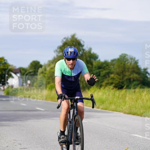 31.08.2025 - Elbe Triathlon Hamburg Michael Burmester http://msf.ph/oto/8680861 31.08.2025 10:53:05 Radfahren 1192, 1309 meine-sportfotos.de