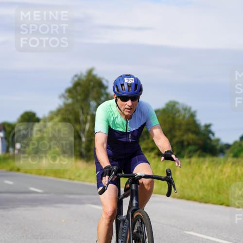 31.08.2025 - Elbe Triathlon Hamburg Michael Burmester http://msf.ph/oto/8680862 31.08.2025 10:53:05 Radfahren 1192, 1309 meine-sportfotos.de