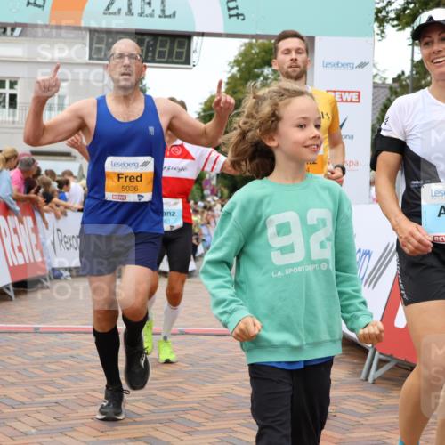 31.08.2025 - 21. Blankeneser Heldenlauf Strokosch-Dieckow http://msf.ph/oto/8680890 31.08.2025 12:07:09 Ziel 5036, 5524, 4001, 4035 meine-sportfotos.de