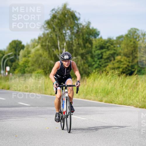 31.08.2025 - Elbe Triathlon Hamburg Michael Burmester http://msf.ph/oto/8680892 31.08.2025 10:53:23 Radfahren 1378, 1487, 1494 meine-sportfotos.de