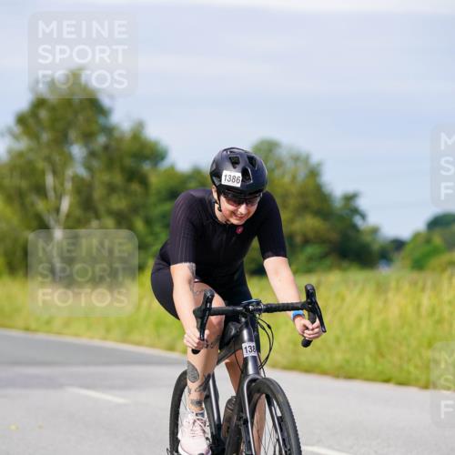 31.08.2025 - Elbe Triathlon Hamburg Michael Burmester http://msf.ph/oto/8680935 31.08.2025 10:53:36 Radfahren 1040, 1381, 1386, 1429 meine-sportfotos.de