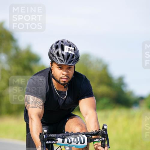 31.08.2025 - Elbe Triathlon Hamburg Michael Burmester http://msf.ph/oto/8680938 31.08.2025 10:53:41 Radfahren 1040, 1286, 1381 meine-sportfotos.de