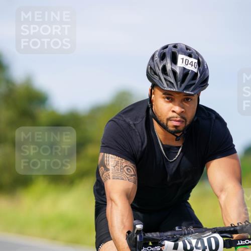 31.08.2025 - Elbe Triathlon Hamburg Michael Burmester http://msf.ph/oto/8680941 31.08.2025 10:53:41 Radfahren 1040, 1286, 1381 meine-sportfotos.de