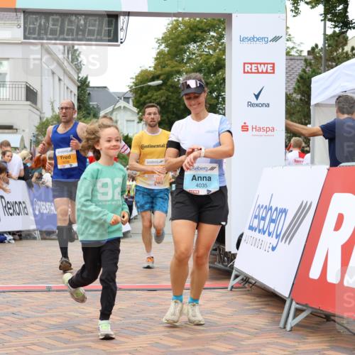 31.08.2025 - 21. Blankeneser Heldenlauf Strokosch-Dieckow http://msf.ph/oto/8680945 31.08.2025 12:07:08 Ziel 5036, 5524, 4001, 4035, 4362 meine-sportfotos.de