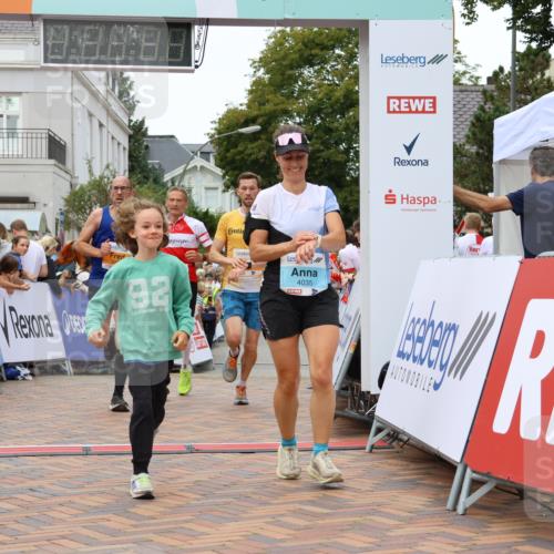 31.08.2025 - 21. Blankeneser Heldenlauf Strokosch-Dieckow http://msf.ph/oto/8680985 31.08.2025 12:07:07 Ziel 5036, 5524, 4001, 4035, 4362 meine-sportfotos.de