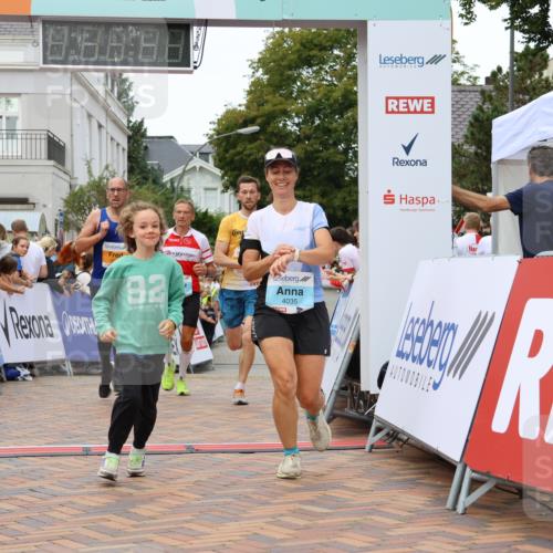 31.08.2025 - 21. Blankeneser Heldenlauf Strokosch-Dieckow http://msf.ph/oto/8680999 31.08.2025 12:07:07 Ziel 5036, 5524, 4001, 4035, 4362 meine-sportfotos.de