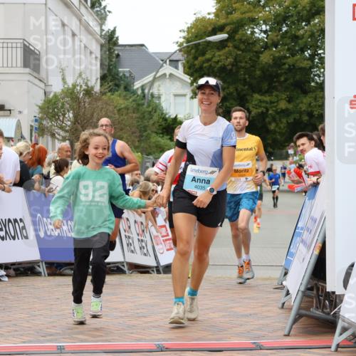 31.08.2025 - 21. Blankeneser Heldenlauf Strokosch-Dieckow http://msf.ph/oto/8681006 31.08.2025 12:07:06 Ziel 5036, 5524, 4001, 4035, 4362 meine-sportfotos.de