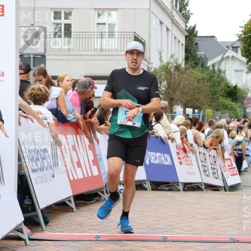 31.08.2025 - 21. Blankeneser Heldenlauf Strokosch-Dieckow http://msf.ph/oto/8681085 31.08.2025 12:07:00 Ziel 4362 meine-sportfotos.de