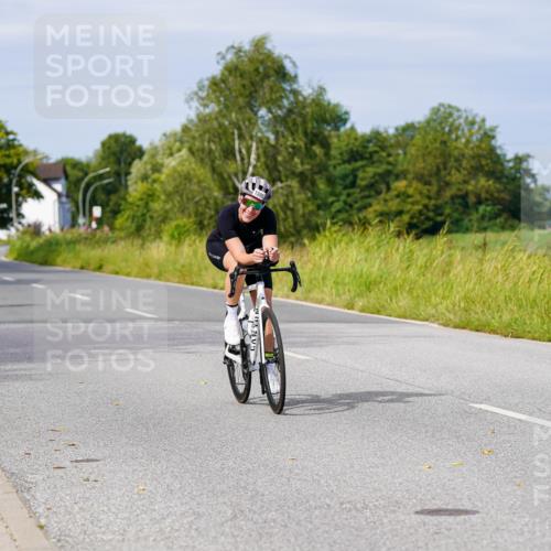 31.08.2025 - Elbe Triathlon Hamburg Michael Burmester http://msf.ph/oto/8681105 31.08.2025 10:54:46 Radfahren 1255, 1370, 1393, 1398 meine-sportfotos.de