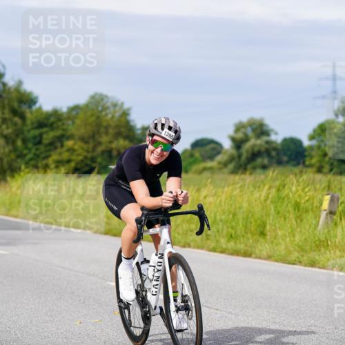 31.08.2025 - Elbe Triathlon Hamburg Michael Burmester http://msf.ph/oto/8681112 31.08.2025 10:54:47 Radfahren 1255, 1370, 1393, 1398 meine-sportfotos.de