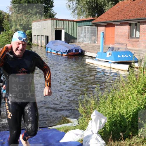 31.08.2025 - Elbe Triathlon Hamburg Luisa Fischer http://msf.ph/oto/8681122 31.08.2025 09:29:13 Schwimmen 732, 797, 835, 851, 910 meine-sportfotos.de