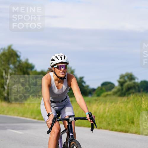 31.08.2025 - Elbe Triathlon Hamburg Michael Burmester http://msf.ph/oto/8681145 31.08.2025 10:54:55 Radfahren 1380, 1382, 1393 meine-sportfotos.de