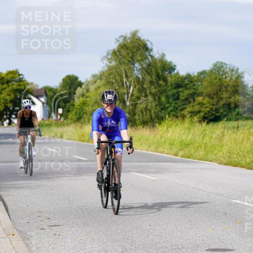 31.08.2025 - Elbe Triathlon Hamburg Michael Burmester http://msf.ph/oto/8681164 31.08.2025 10:55:02 Radfahren 1390, 1395 meine-sportfotos.de
