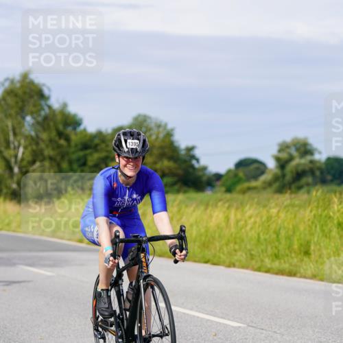 31.08.2025 - Elbe Triathlon Hamburg Michael Burmester http://msf.ph/oto/8681168 31.08.2025 10:55:03 Radfahren 1390, 1395 meine-sportfotos.de