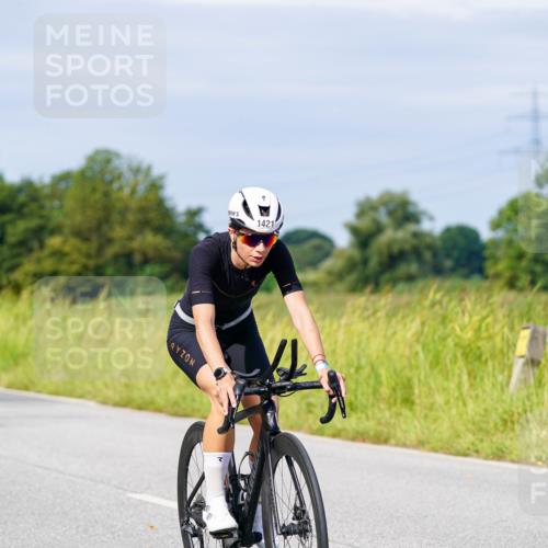 31.08.2025 - Elbe Triathlon Hamburg Michael Burmester http://msf.ph/oto/8681192 31.08.2025 10:55:12 Radfahren 1201, 1371, 1410, 1421, 1484, 1486 meine-sportfotos.de