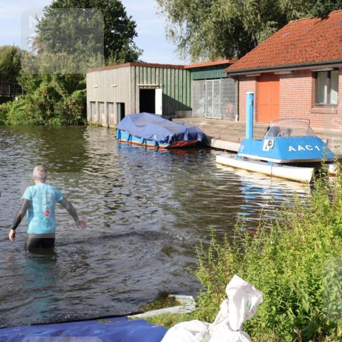 31.08.2025 - Elbe Triathlon Hamburg Luisa Fischer http://msf.ph/oto/8681229 31.08.2025 09:30:42 Schwimmen 884 meine-sportfotos.de