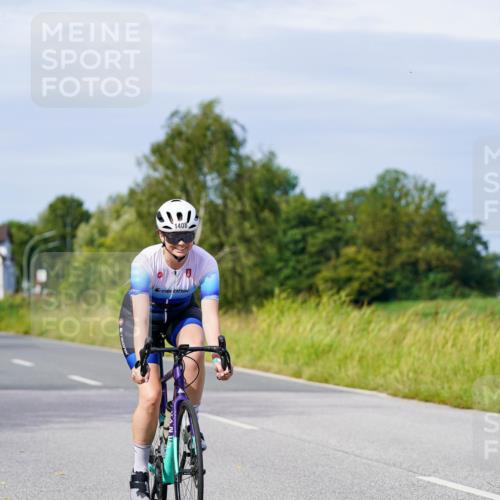 31.08.2025 - Elbe Triathlon Hamburg Michael Burmester http://msf.ph/oto/8681262 31.08.2025 10:55:31 Radfahren 1375, 1408, 1481 meine-sportfotos.de